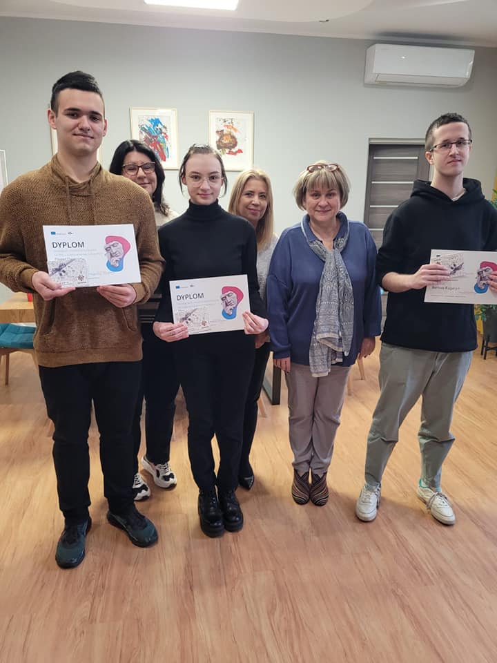 Read more about the article Erasmus+ w akcji – konkurs na logo i film promujący szkołę rozstrzygnięty!